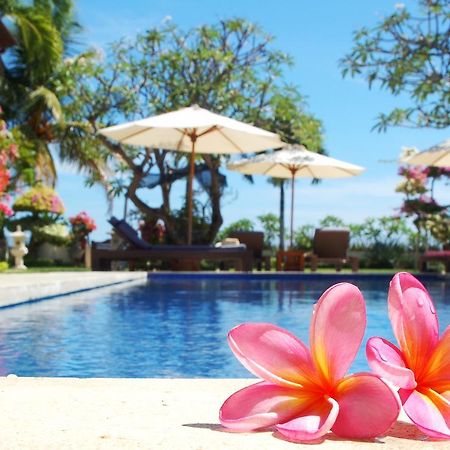 โรงแรม ฟรังกีปานี บีช โลวินา ภายนอก รูปภาพ